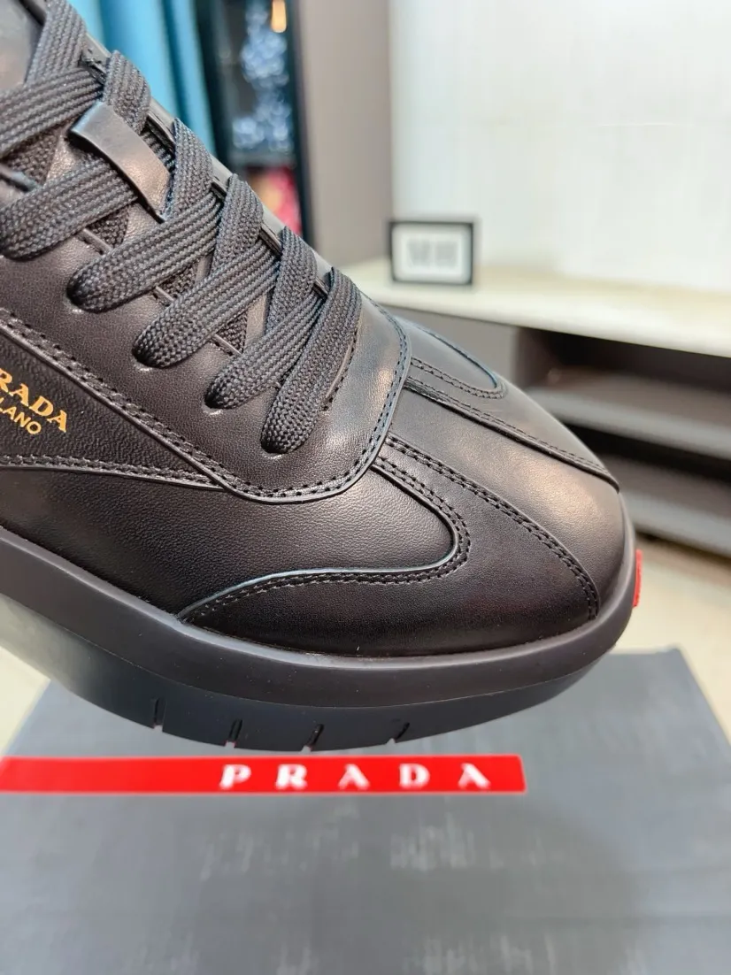 Men's shoes 💰620🌹🌹High-quality new Prada counters are launched simultaneously. The new men's shoes and 😘fabrics are selected from imported mesh and glue-spraying technology. Imported cowhide lining. 👍🏿High-end☄️Open-molded non-slip rubber outsole, exquisite lines, simple and elegant, comfortable and high-end for leisure travel. Code number: 38 to 44